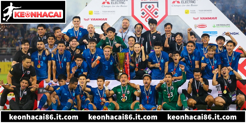 Vị thế số 1 và hành trình vươn tầm của bóng đá Thái Lan